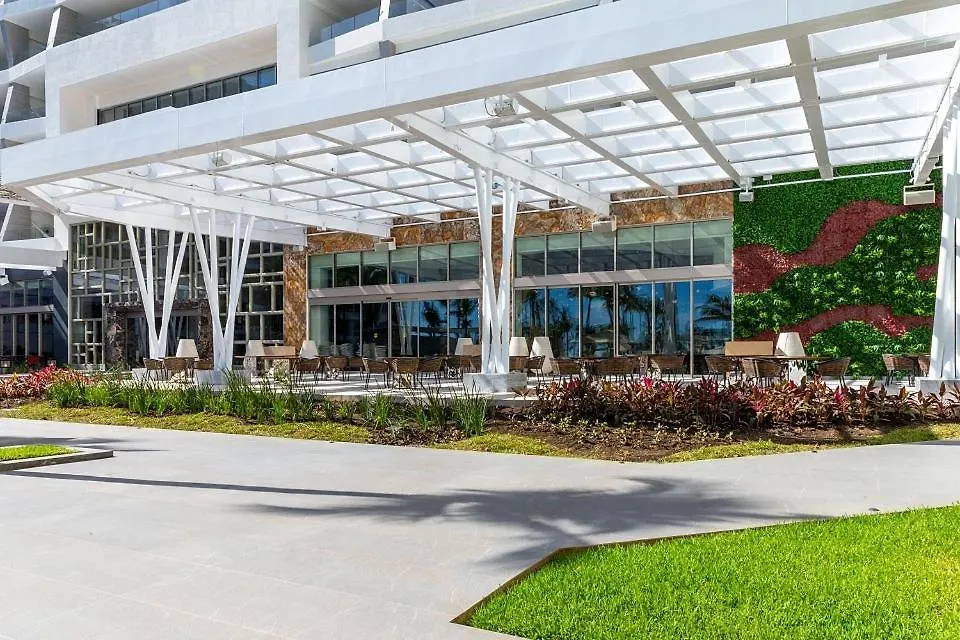 Garza Blanca Resort & Spa Cancun Mexico