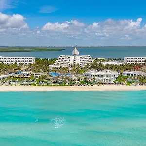 Ośrodek wypoczynkowy The Pyramid By Oasis, Cancún